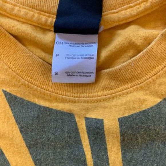 The Lion King Shirt Size Small - Picture 4 of 4